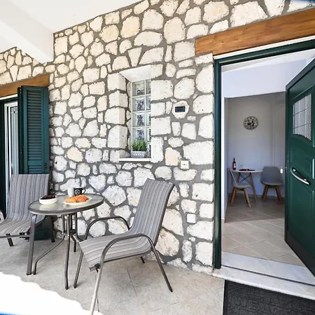 Διαμέρισμα Ninemia Homes 1